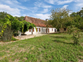 Holiday home in Cendrieux with garden shed